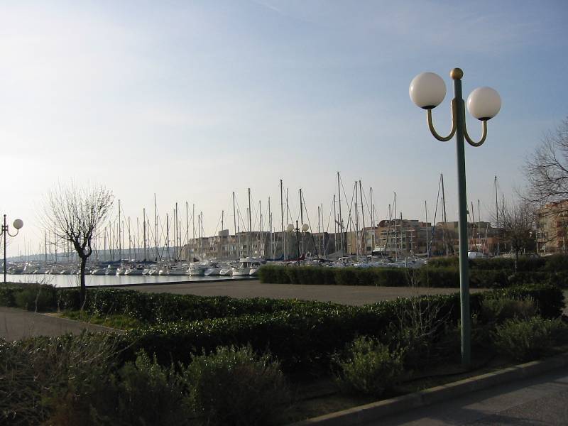 115-1592_IMG 